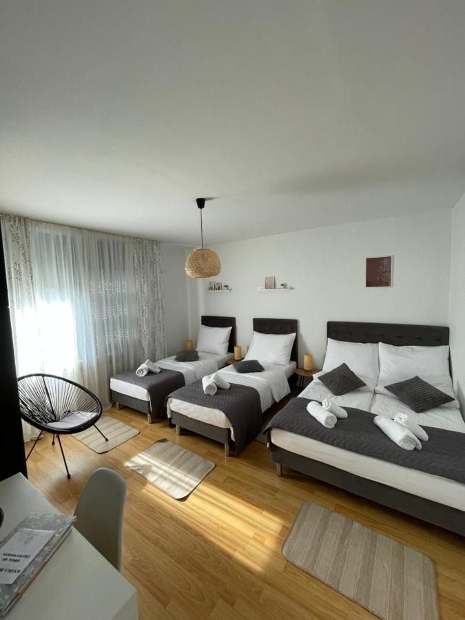 Comodo Apartman ヴィンコヴツィ エクステリア 写真